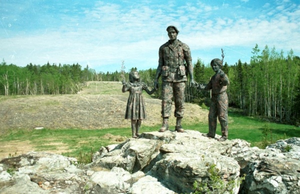 Gander-sculptor