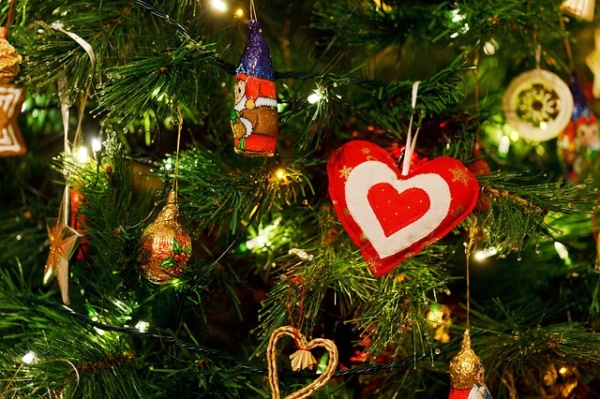 christmas-tree-83800_640