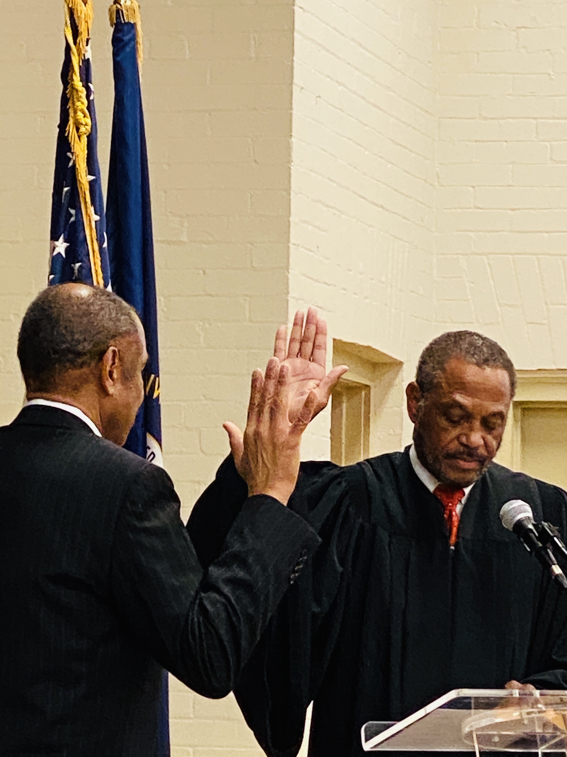 wendell lynch swearing in