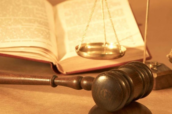 800px-Law_gavel_0_0