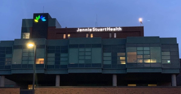 jennie stuart medical center at night