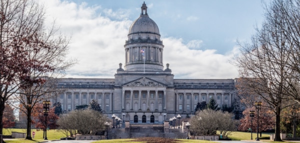 Kentucky-Capitol-grounds
