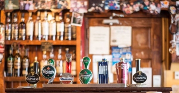 bar beer taps feature
