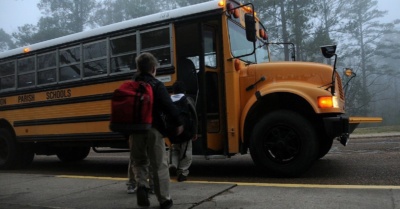 back-to-school-bus-kid