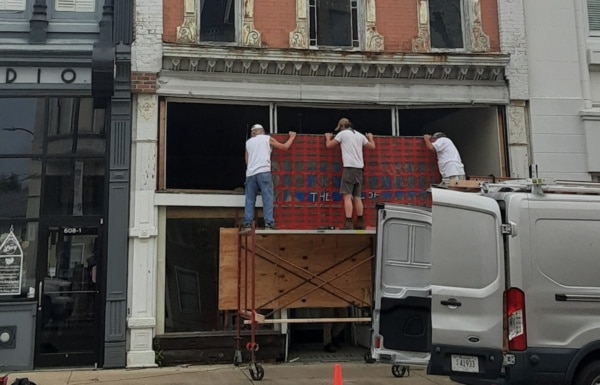 hooser sign removal 2