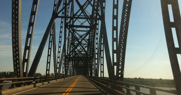 kentucky bridge feature