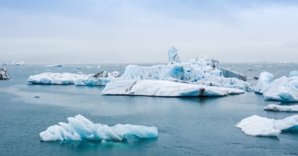 pexels-guillaume-falco-global-warming-climate-change_featured