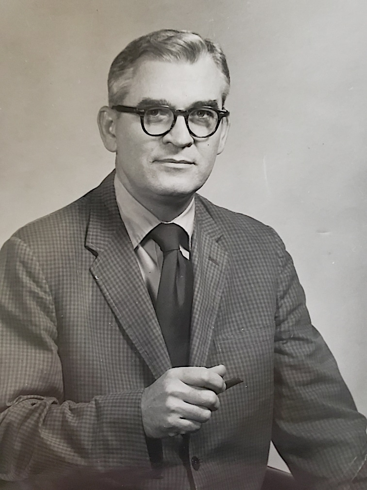 professor brooks major