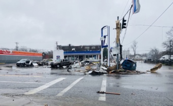 marathon gas station in hopkinsville after tornado