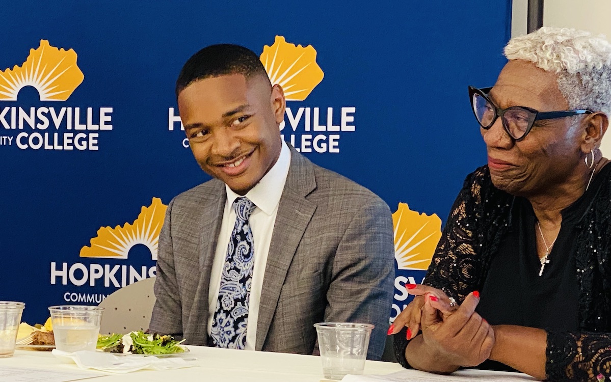 The Rev. Donavan Pinner and Gwenda Motley, sister of the late Gloria Jean Watkins, during a luncheon in September 2022 at Hopkinsville Community College. (Hoptown Chronicle photos by Jennifer P. Brown)