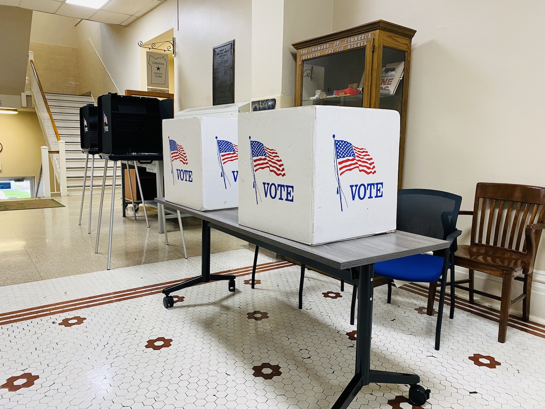 The polling center inside the Christian County Courthouse for the 2023 primary election. (Hoptown Chronicle photo by Jennifer P. Brown)