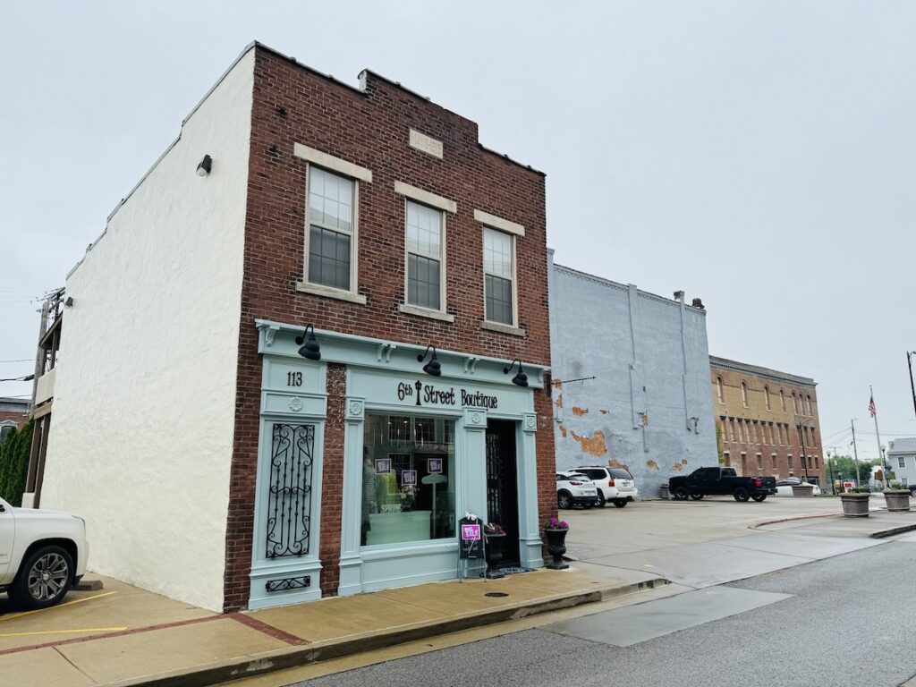 6th Street Boutique exterior