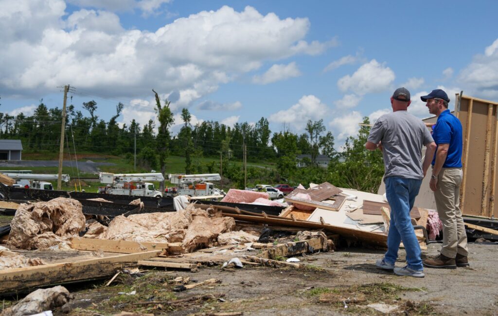 beshear surveying kentucky storms