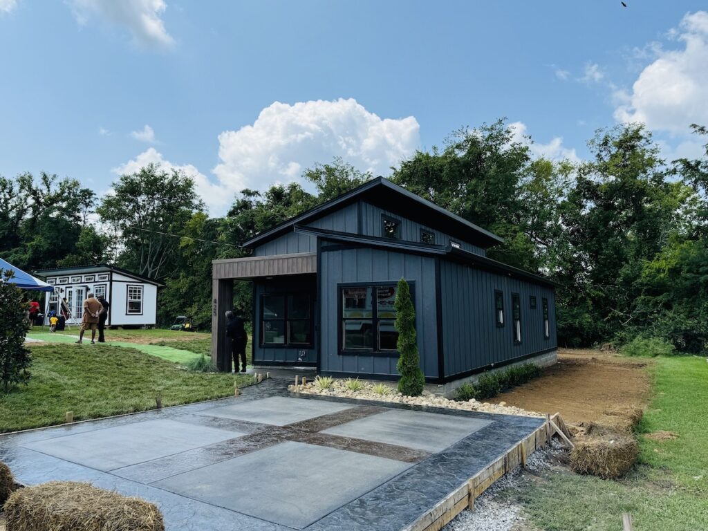 exterior of Hopkinsville house