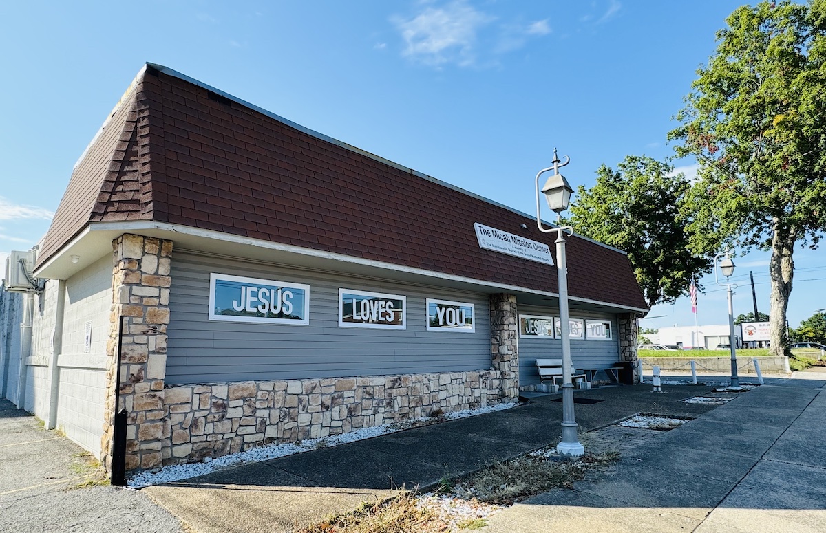 Micah Mission Center at South Main and East Third streets is a ministry of the United Methodist Church Pennyrile District. (Hoptown Chronicle photo by Jennifer P. Brown)