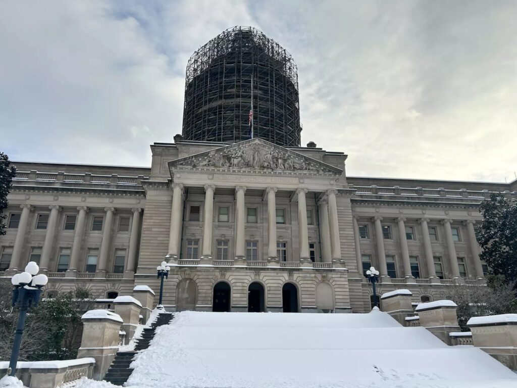 Ky Capitol