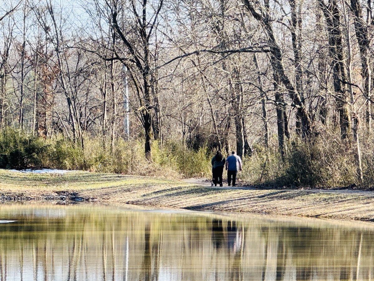 jeffers-walk couple