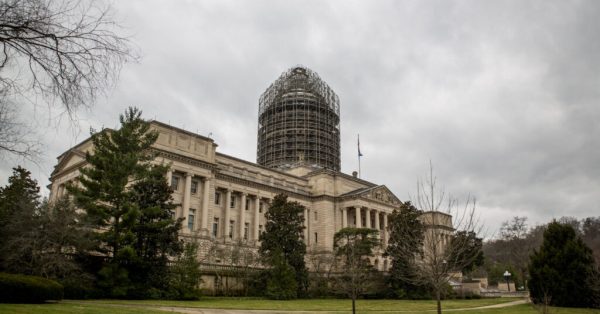 kentucky capitol with scaffolding