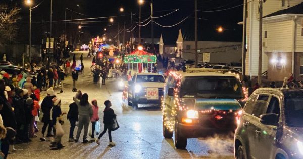 Hopkinsville Christmas Parade float