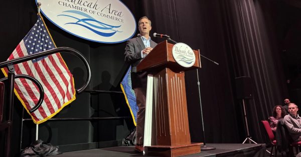 Beshear at Paducah