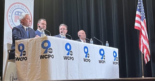 Republican governor candidates Ryan Quarles, Alan Keck, Mike Harmon and Eric Deters debate in Northern Kentucky. (Kentucky Lantern photo by McKenna Horsley)