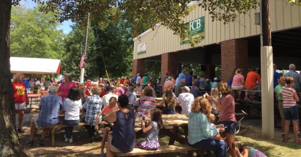 Fancy Farm crowd