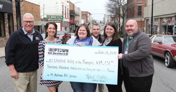 Hoptown-Half-5K-Donation-to-United-Way