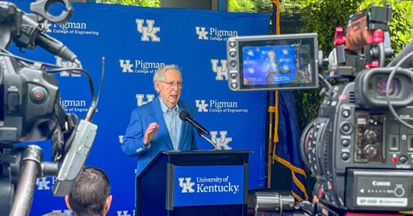 Mitch McConnell in front of UK backdrop