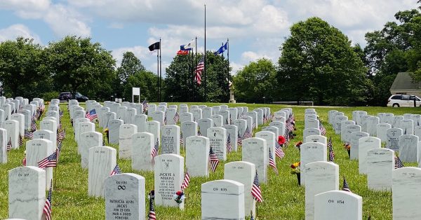 Kentucky Veterans Cemetery-West on Fort Campbell Boulevard. (Hoptown Chronicle photo by Jennifer P. Brown)