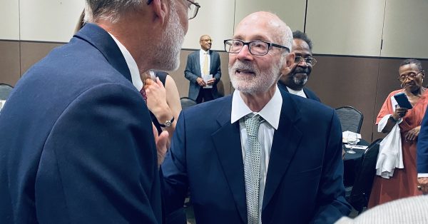 Lee White (right) speaks with family friend John Maddux following a Kentucky Bar Foundation banquet Tuesday, Oct. 24, 2023, at the Bruce Convention Center. (Hoptown Chronicle photo by Jennifer P. Brown)