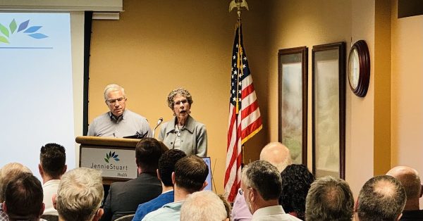 Jennie Stuart board members Hollis White and Leslie Carroll speak during a town hall meeting in November to discuss a possible deal with Deaconess. (Hoptown Chronicle photo by Jennifer P. Brown)