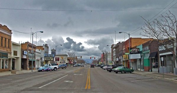 Main Street in Price, Utah. Price is part of the pilot project for the Utah Main Street Program, which seeks to revitalize older and historic commercial districts to create stronger economies. (Wikimedia photo)