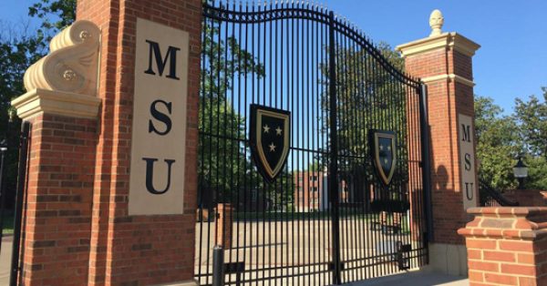 Murrary-State-University-gates