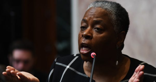 Rep. Pamela Stevenson, D-Louisville, comments on the Kentucky House floor during discussion of the House rules on Jan. 5, 2022. (Legislative Research Commission photo)