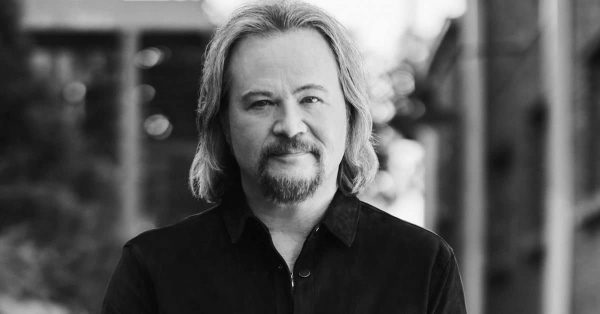 Travis Tritt feature