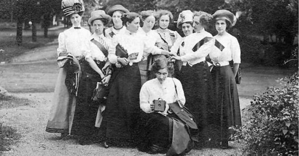 Women-on-Tour-1911-1024x697