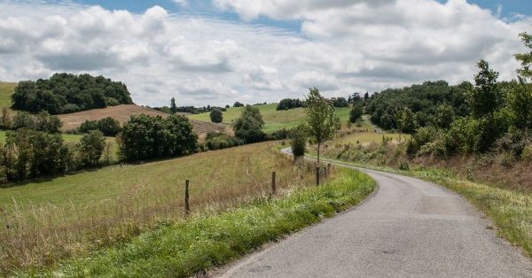 rural-country-road