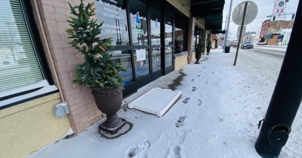 snow sidewalk feature